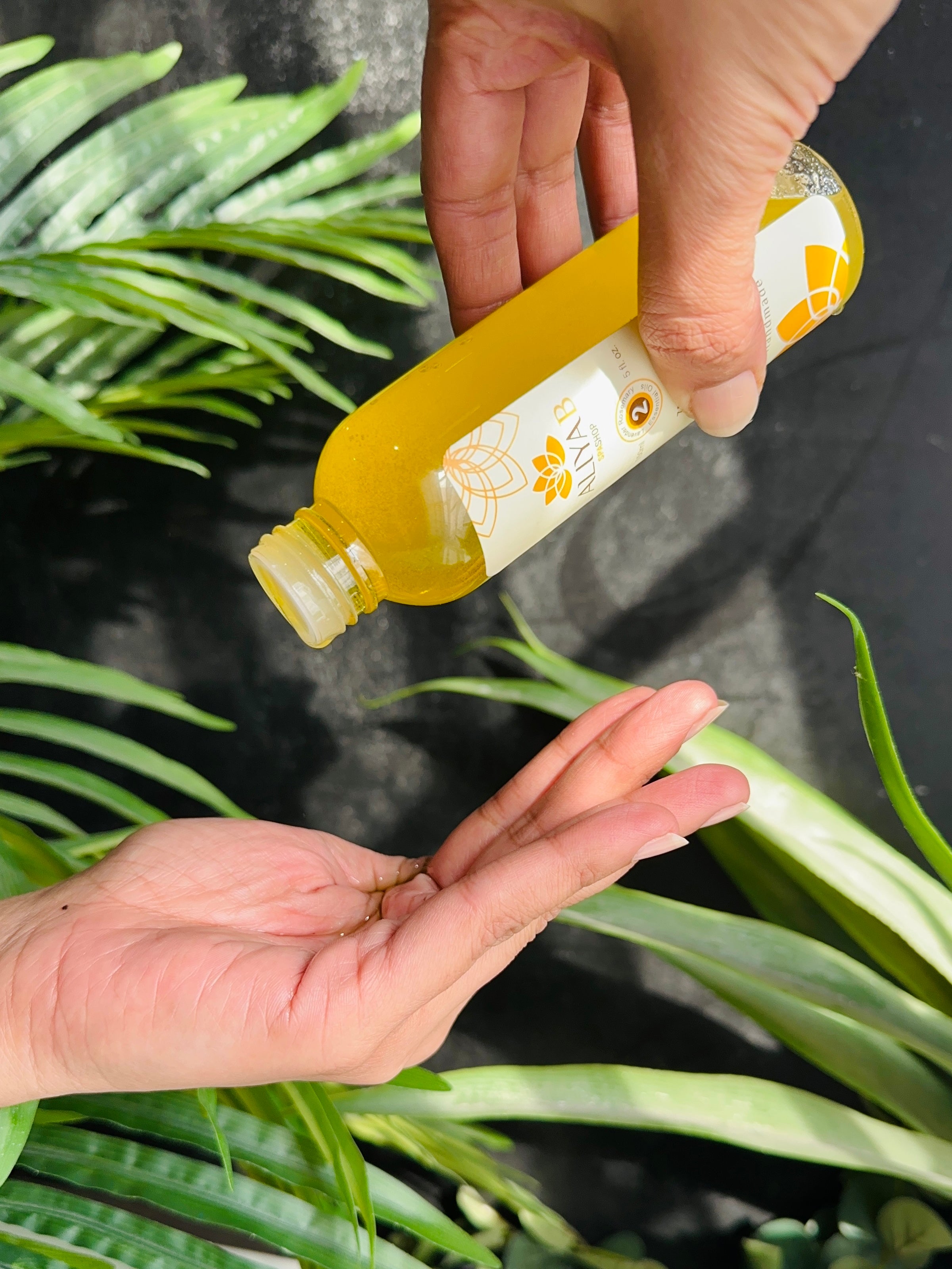 7 Precious Oils Hair and Body Care (150ml)