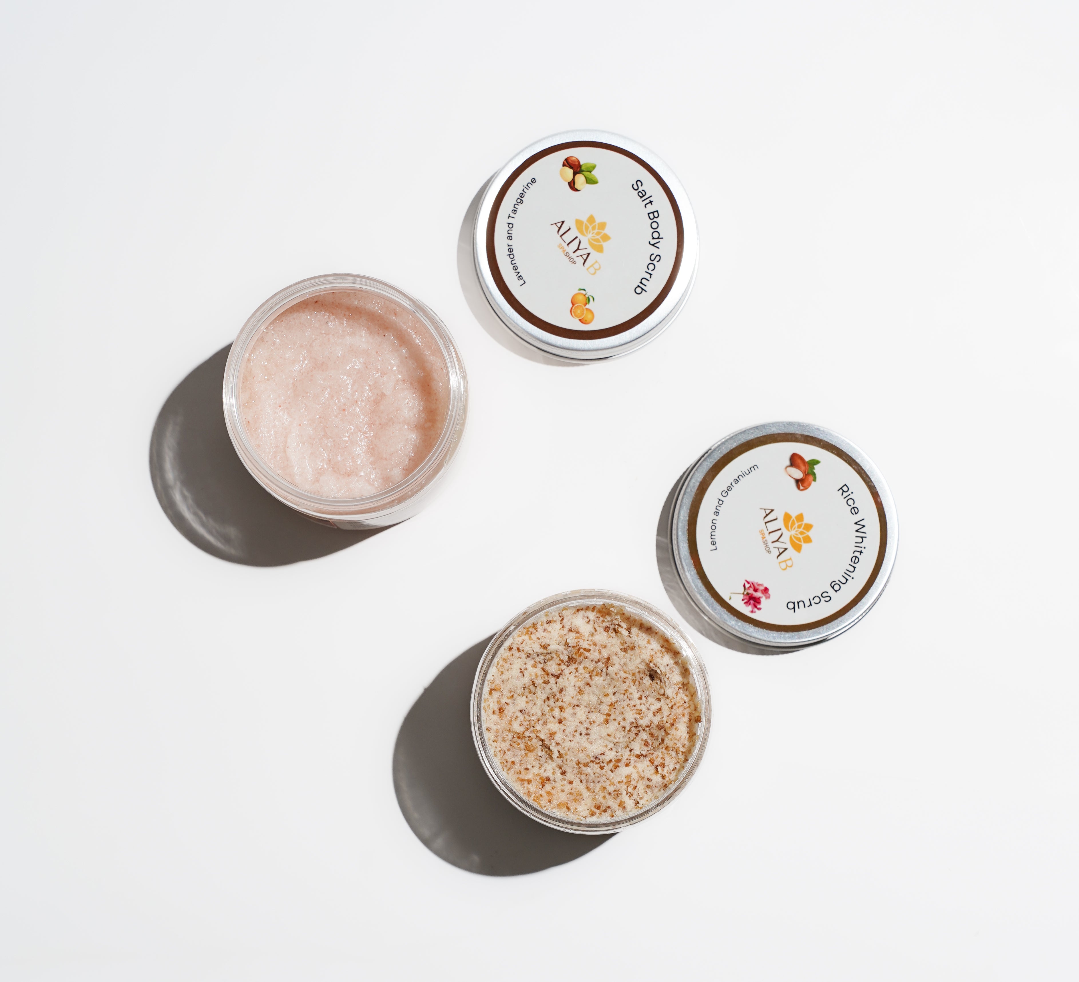 Rice Whitening Scrub for Hydration (150g)